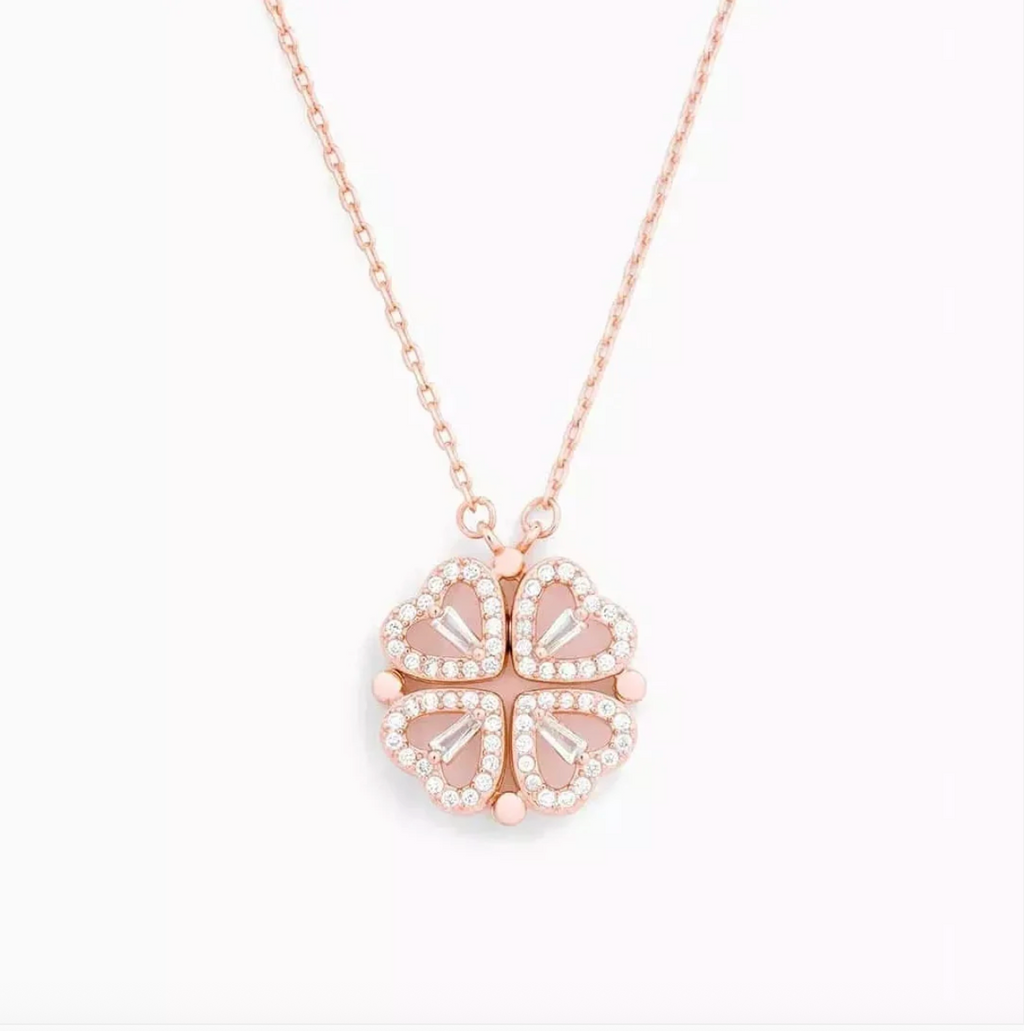 The Clover magnetic clover pendant necklace in rose gold